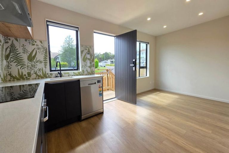 Photo of property in 40 Anne Mclean Drive, Bayview, Auckland, 0629