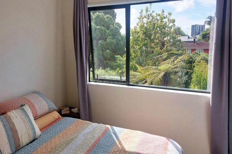 Photo of property in 8/10 Rimu Street, New Lynn, Auckland, 0600