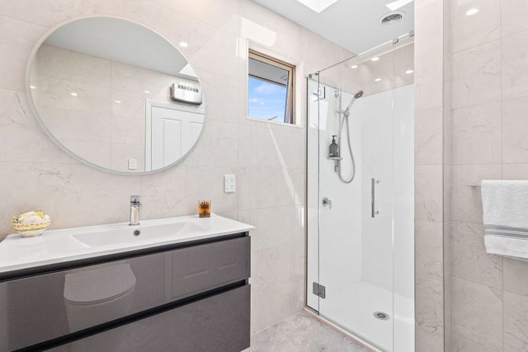 Photo of property in 1 Springvale Gardens, Harewood, Christchurch, 8051