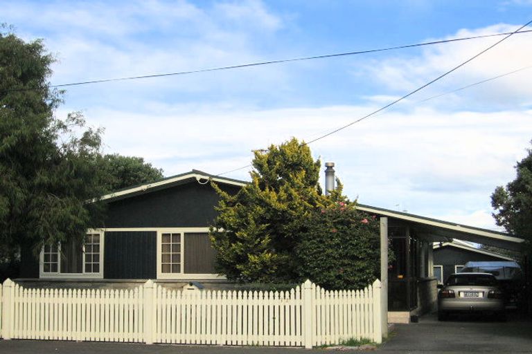 Photo of property in 72 Charles Street, Westshore, Napier, 4110