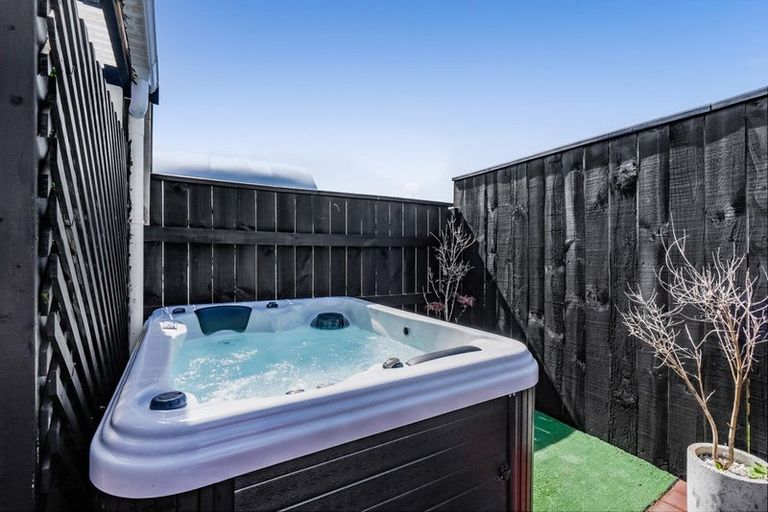 Photo of property in 3 Maralyn Place, Bell Block, New Plymouth, 4312