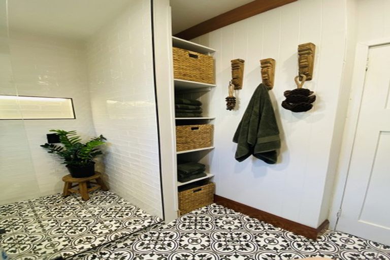 Photo of property in 103 Murdoch Road East, Akina, Hastings, 4122