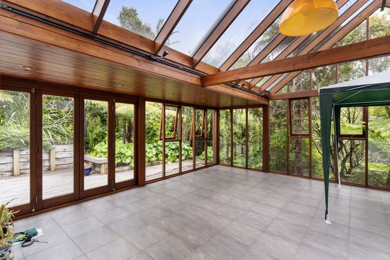 Photo of property in 60 Peter Terrace, Castor Bay, Auckland, 0620