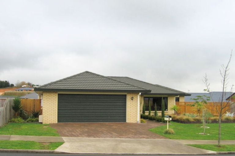 Photo of property in 16 Twickenham Place, Nawton, Hamilton, 3200