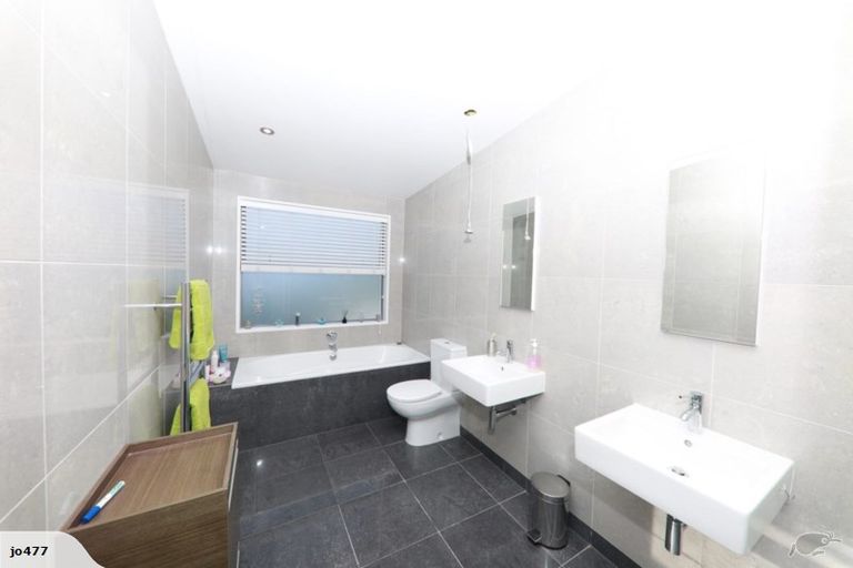 Photo of property in 25 St Michaels Avenue, Point Chevalier, Auckland, 1022