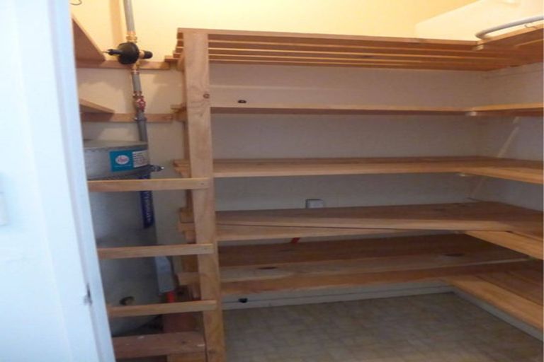 Photo of property in 13b Franklyn Road, Tawa, Wellington, 5028