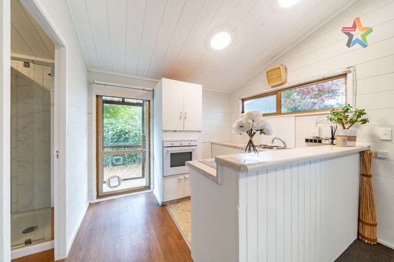 Photo of property in 106 Cambridge Terrace, Fairfield, Lower Hutt, 5011