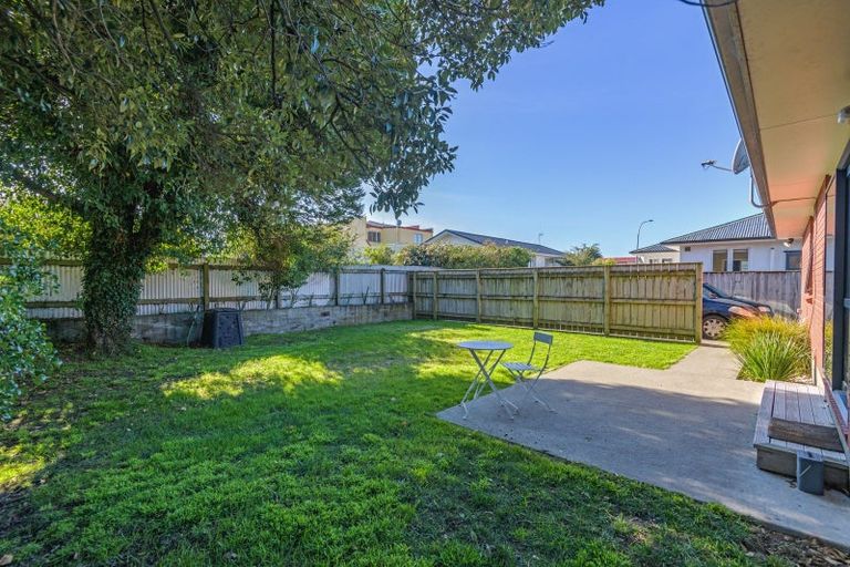 Photo of property in 56 Shamrock Street, Takaro, Palmerston North, 4412