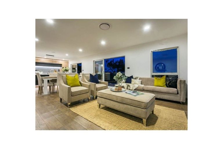 Photo of property in 185b Browns Bay Road, Browns Bay, Auckland, 0630