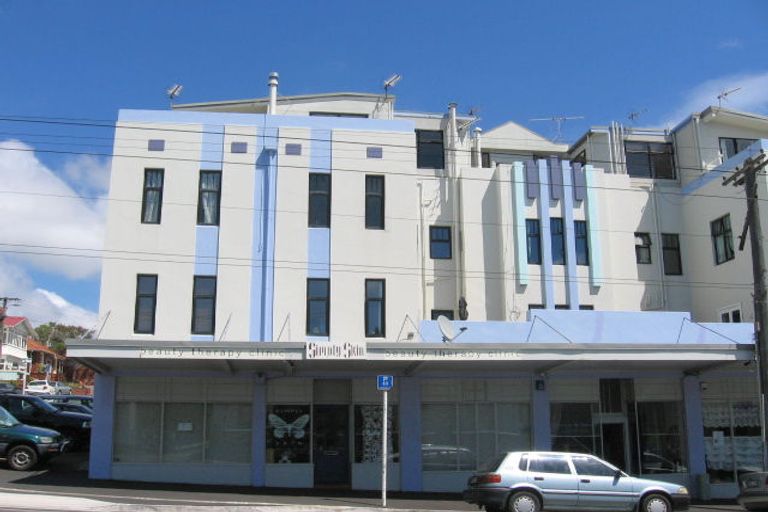 Photo of property in 6/24 Elizabeth Street, Mount Victoria, Wellington, 6011