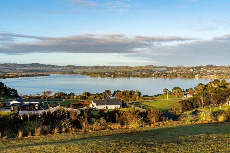 Photo of property in 3 Horizon View Place, Mangawhai Heads, Mangawhai, 0505