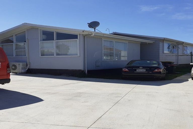 Photo of property in 59 Calthorp Close, Favona, Auckland, 2024