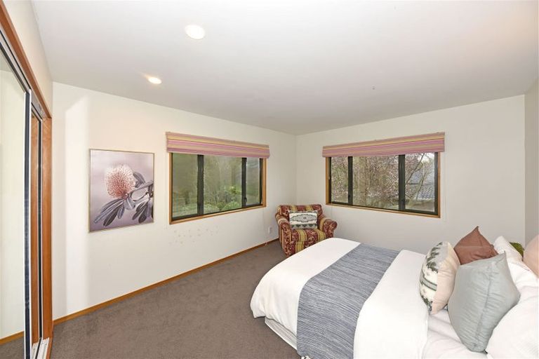 Photo of property in 10 Parkham Drive, Burnside, Christchurch, 8053