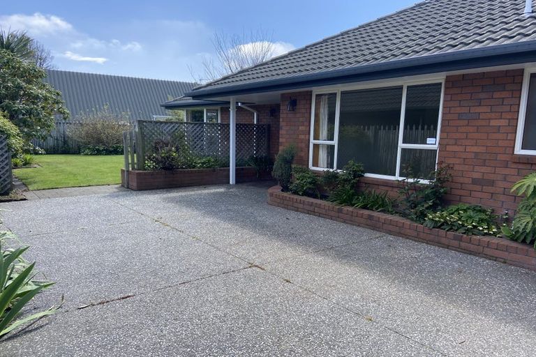 Photo of property in 2/42f Merrin Street, Avonhead, Christchurch, 8042