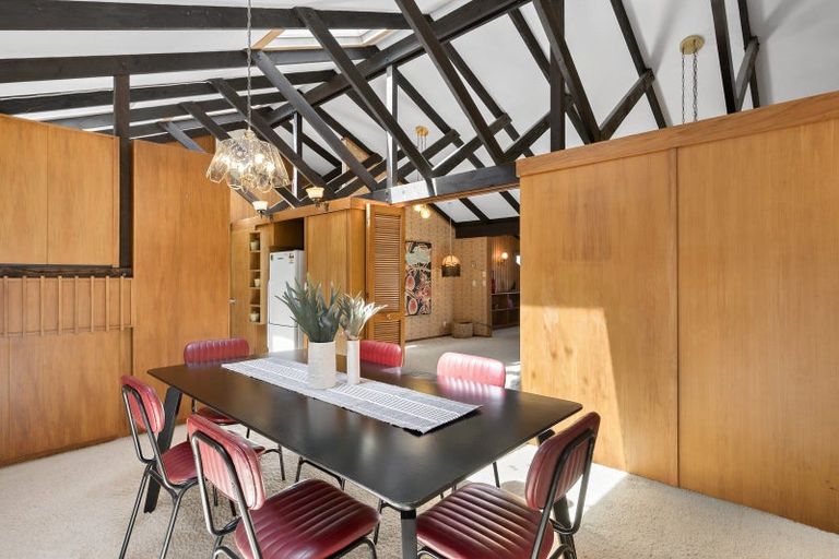 Photo of property in 24 Amapur Drive, Khandallah, Wellington, 6035