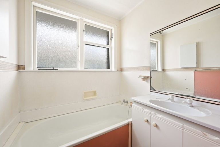 Photo of property in 32 Croall Crescent, St Andrews, Hamilton, 3200