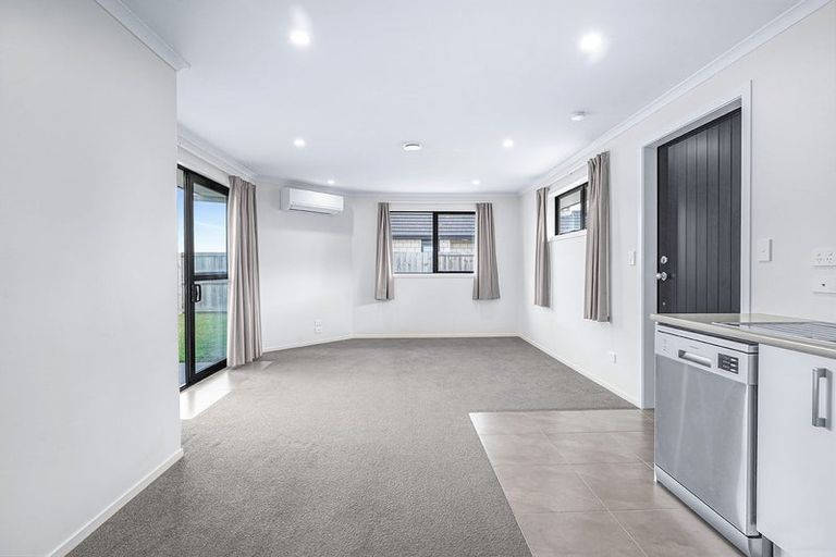 Photo of property in 5 Oderings Place, Huntington, Hamilton, 3210