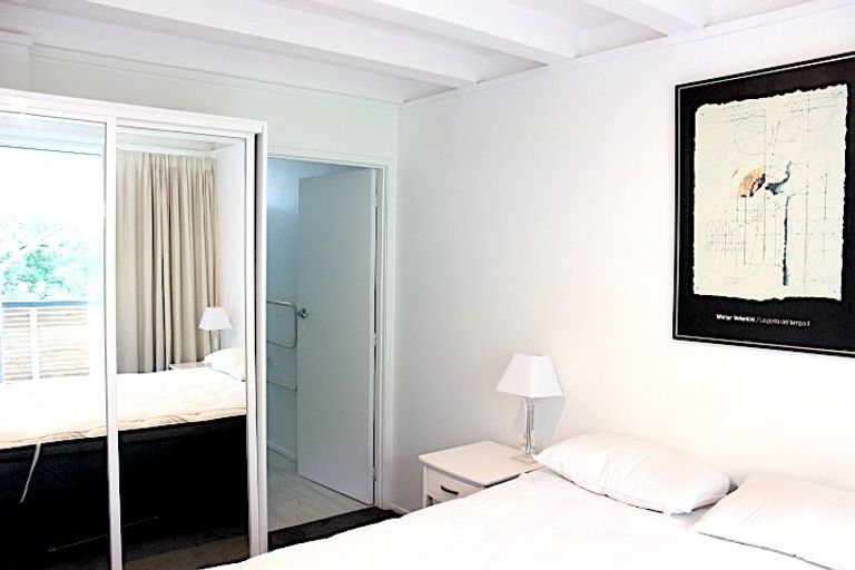 Photo of property in 3/73 Princes Street, Northcote Point, Auckland, 0627