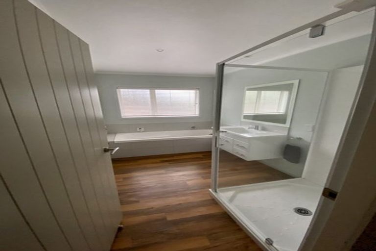 Photo of property in 4 Camellia Lane, Carterton, 5713