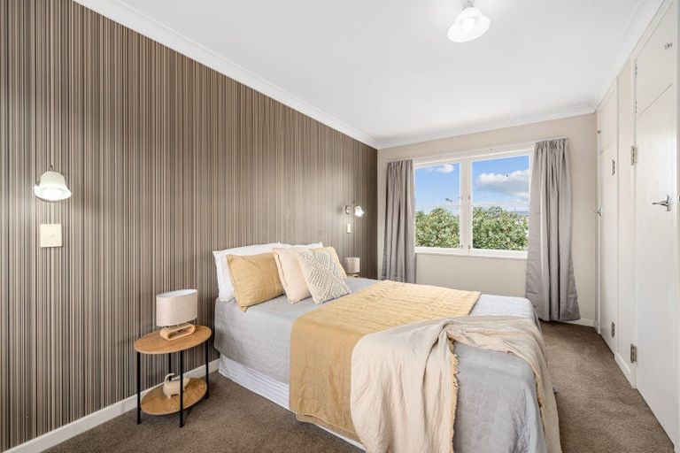 Photo of property in 2 Squires Place, Awapuni, Palmerston North, 4412