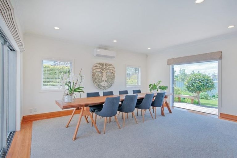 Photo of property in 16 Commodore Parry Road, Castor Bay, Auckland, 0620