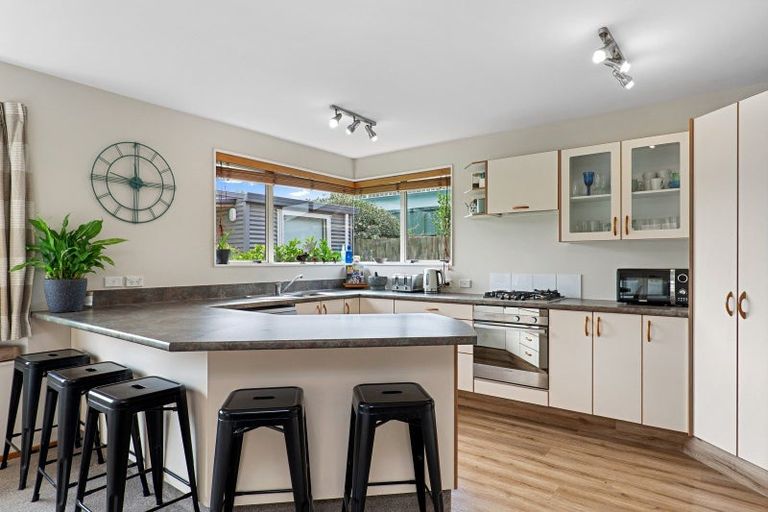 Photo of property in 13 Oldham Place, Darfield, 7510