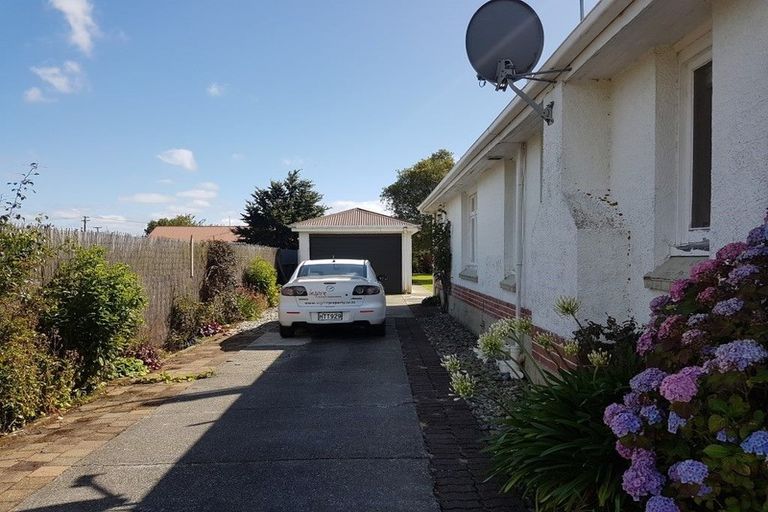 Photo of property in 42 Mary Street, Winton, 9720