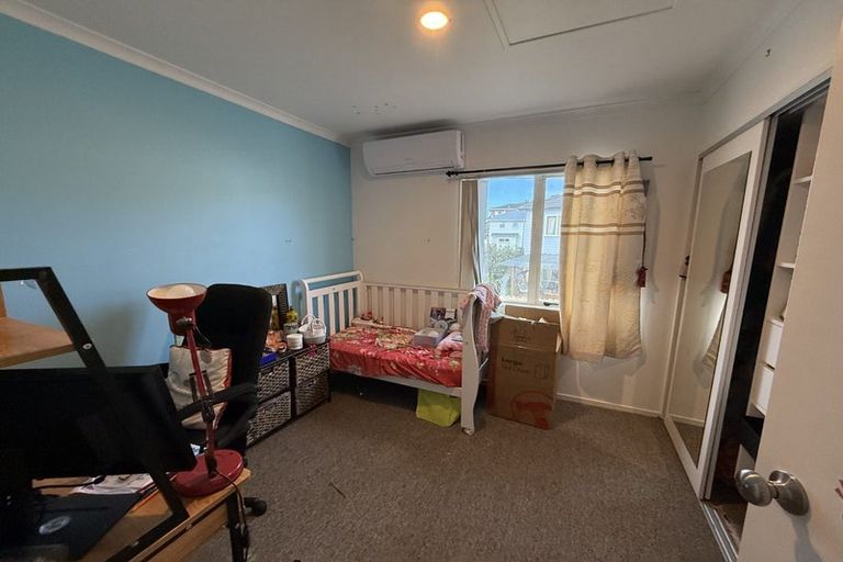 Photo of property in 11 Charta Place, Sunnyvale, Auckland, 0612