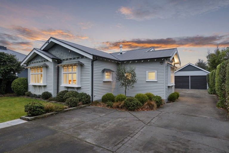Photo of property in 140 Weston Road, St Albans, Christchurch, 8052