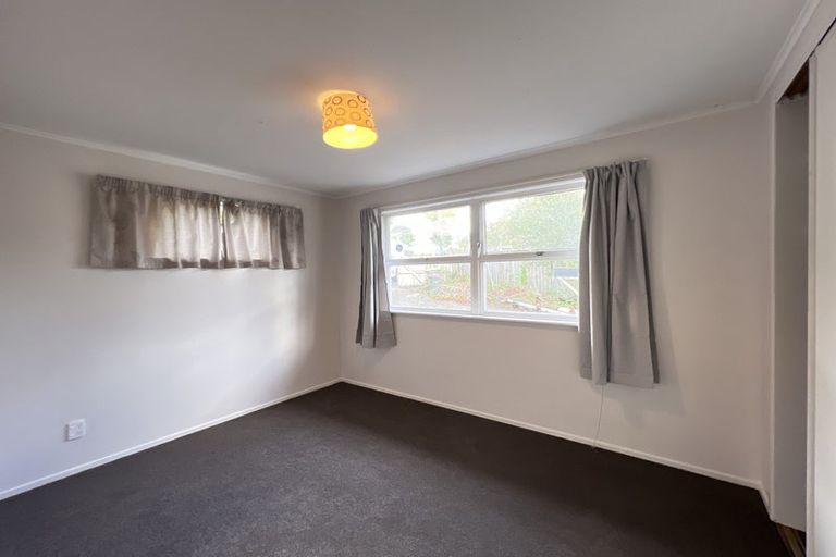 Photo of property in 25 Marewa Street, Te Atatu South, Auckland, 0610