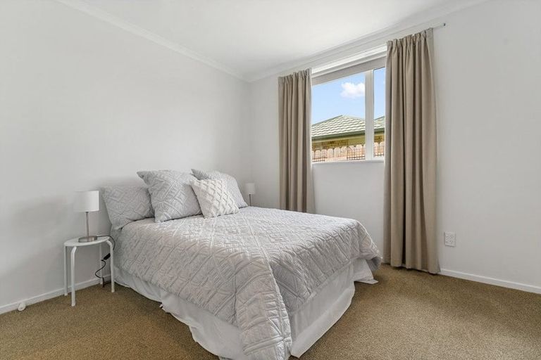 Photo of property in 22 Kayes Road, Pukekohe, 2120