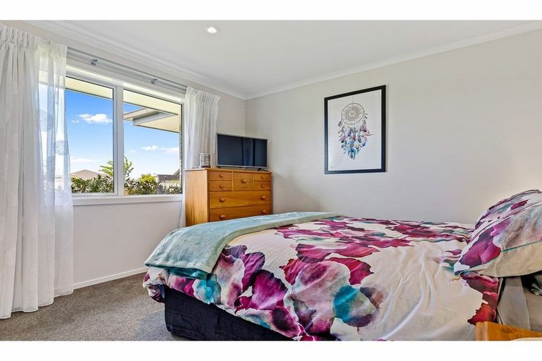 Photo of property in 77 Beaumont Drive, Rolleston, 7614