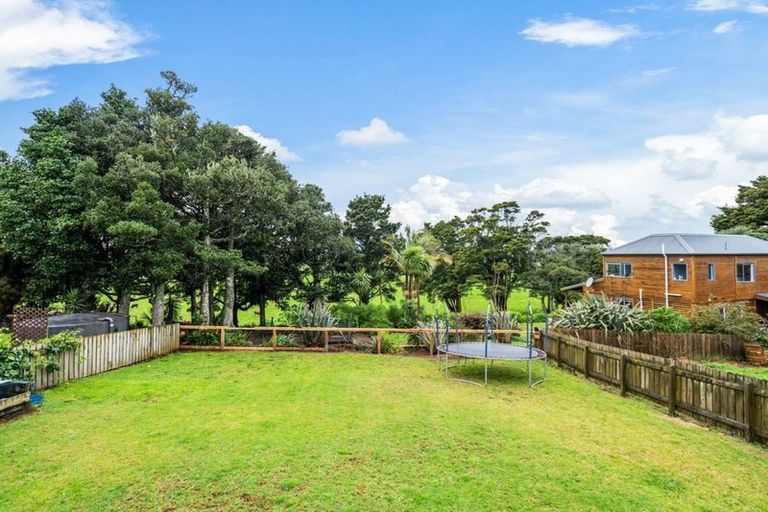 Photo of property in 5 Tauraroa Road, Maungakaramea, Whangarei, 0178