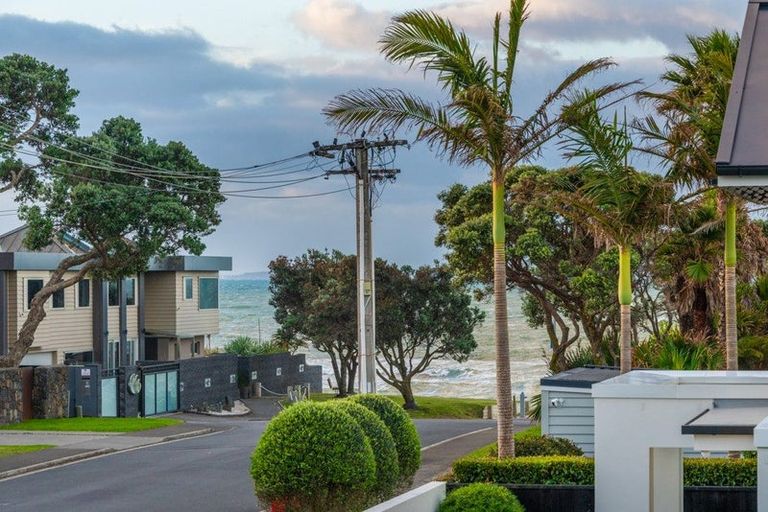 Photo of property in 19 Muritai Road, Milford, Auckland, 0620