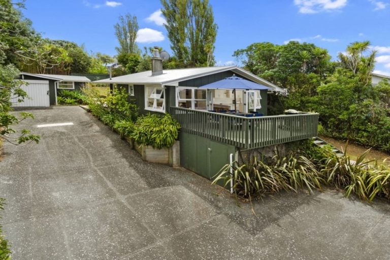 Photo of property in 3 Kowhai Terrace, Leigh, 0985