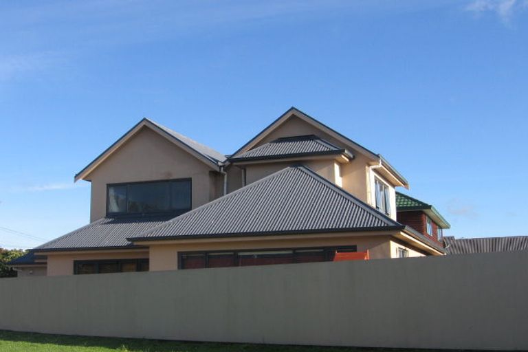 Photo of property in 1/101 Pohutukawa Street, Woburn, Lower Hutt, 5011