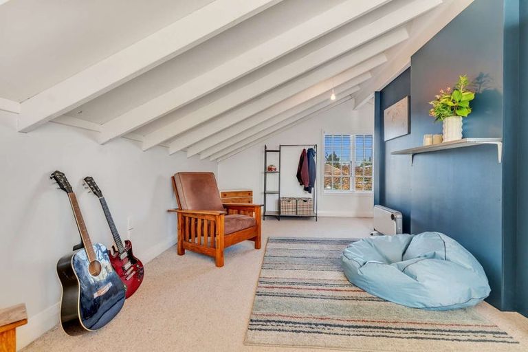 Photo of property in 8 Cochrane Street, Fairy Springs, Rotorua, 3015