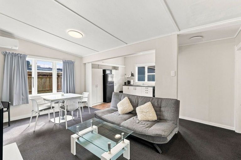 Photo of property in 36 Matai Street, Castlecliff, Whanganui, 4501
