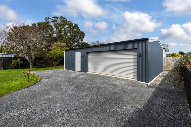 Photo of property in 2 Coleman Street, Paraparaumu, 5032