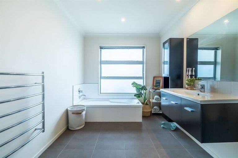 Photo of property in 3 Eaglesome Avenue, Aidanfield, Christchurch, 8025