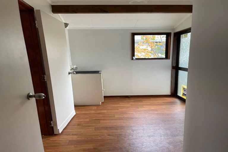 Photo of property in 12 Manor Place, Bader, Hamilton, 3206