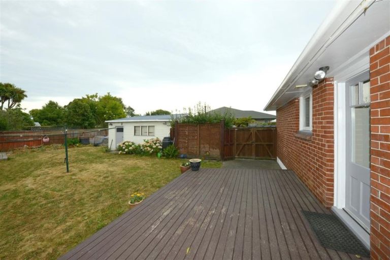 Photo of property in 11 Newport Street, Avondale, Christchurch, 8061