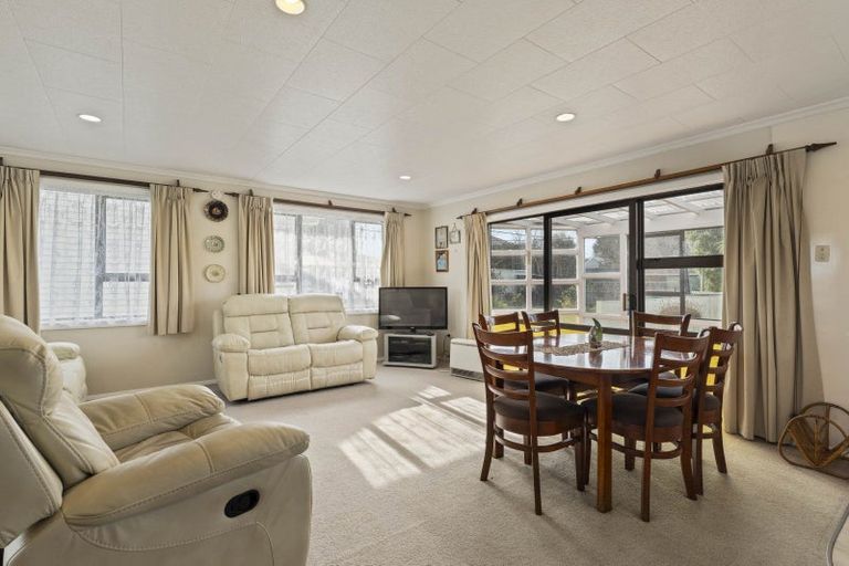 Photo of property in 82 High Street, Eltham, 4322