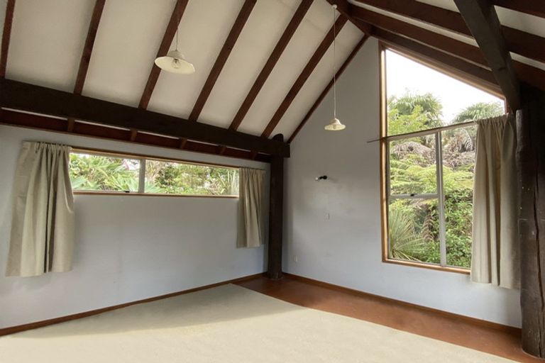 Photo of property in 33 Reynolds Place, Torbay, Auckland, 0630