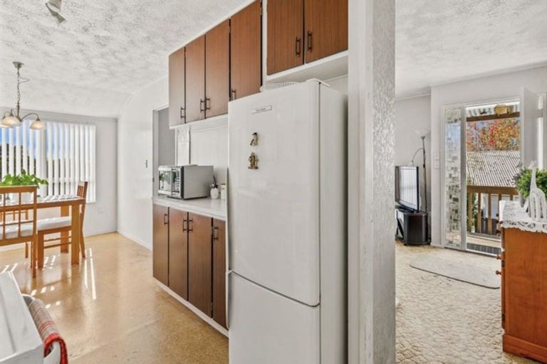 Photo of property in 26 Beauchamp Drive, Massey, Auckland, 0614