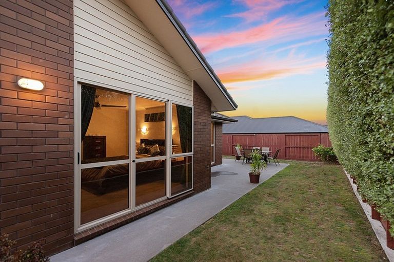 Photo of property in 2 Woodridge Drive, Flagstaff, Hamilton, 3210