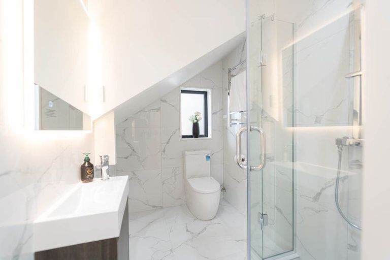 Photo of property in 11b Addison Street, Blockhouse Bay, Auckland, 0600