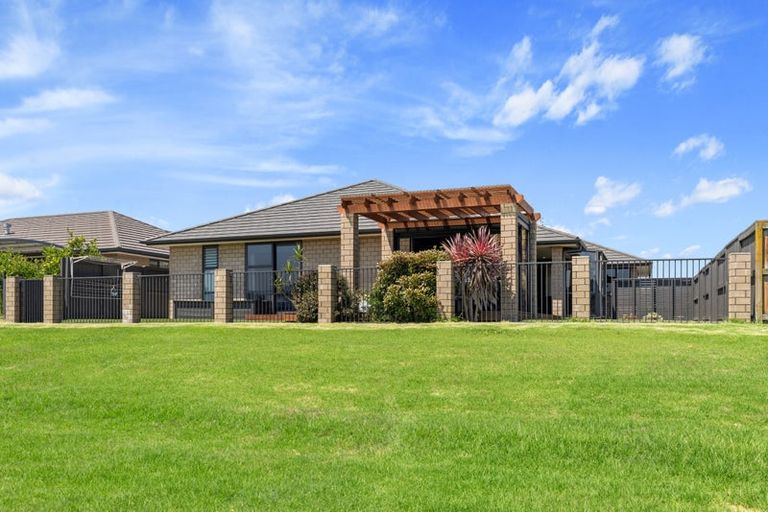 Photo of property in 14 Tatahi Cove, Papamoa Beach, Papamoa, 3118