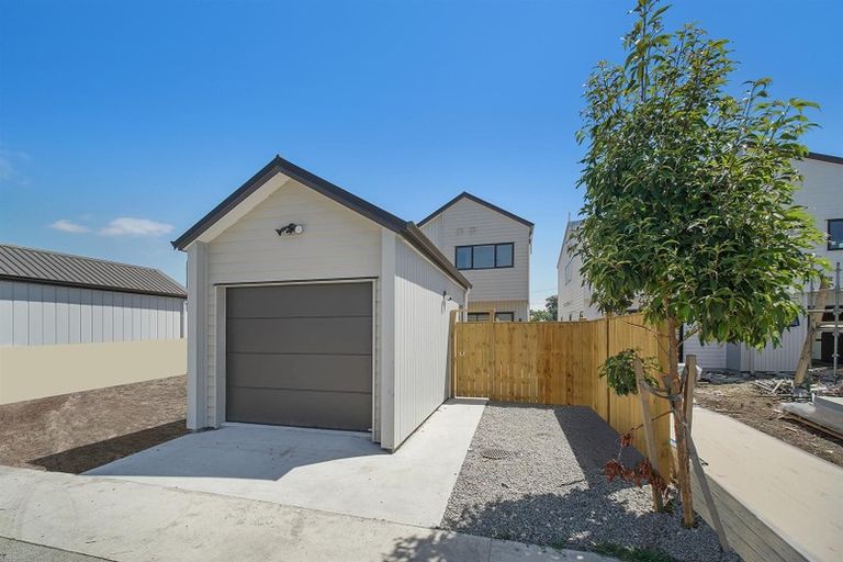 Photo of property in 165 Grove Road, Papakura, 2110