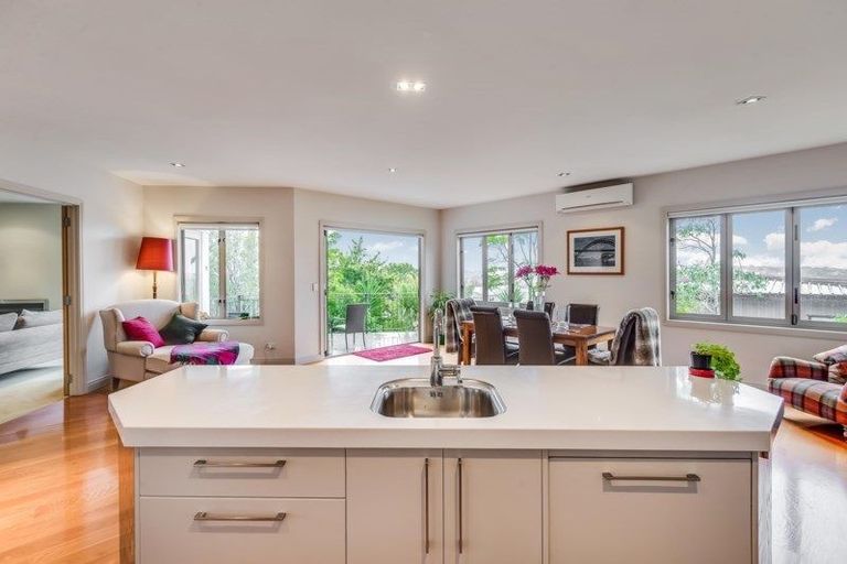 Photo of property in 202 Kohimarama Road, Kohimarama, Auckland, 1071